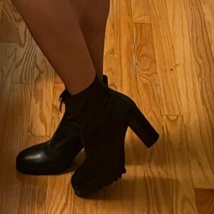 Zara zip up ankle boots